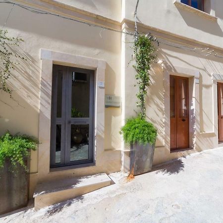 Home Sud Home Guest House Noto Exterior foto